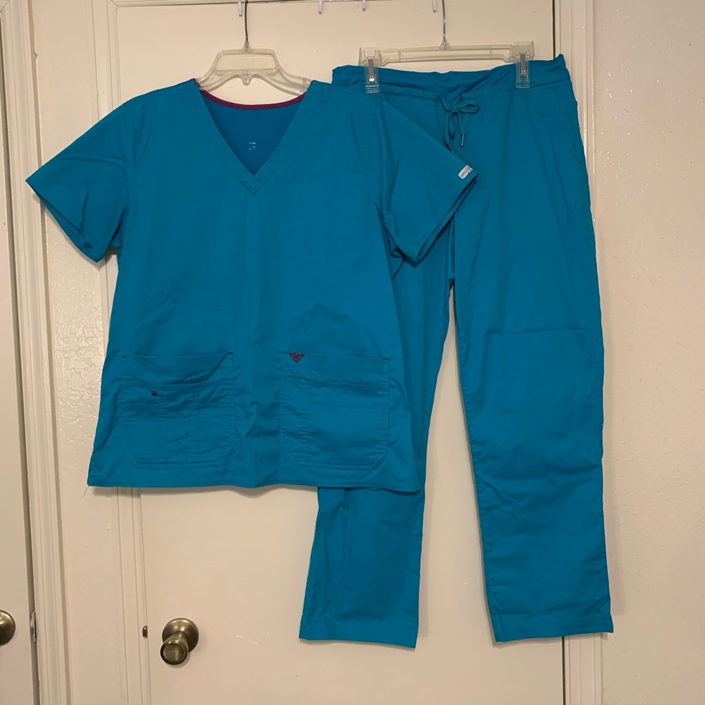 Med Couture EZ Flex Stretch Scrub Set XL/M